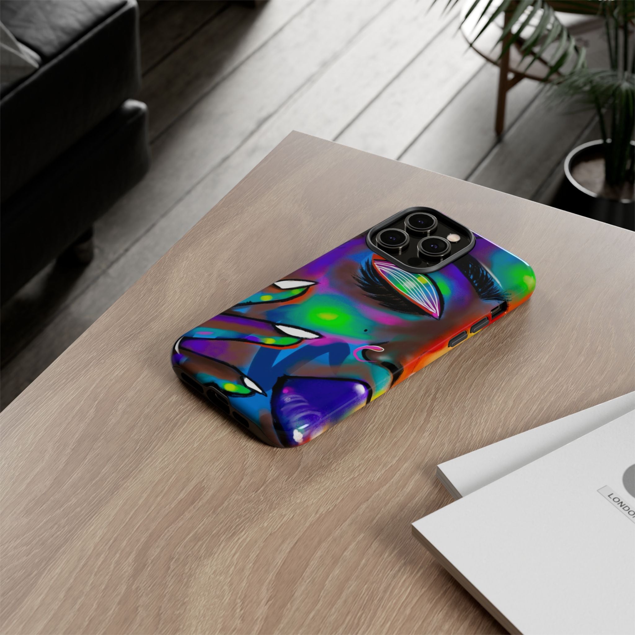 "Abstract Queen" Tough Cases"